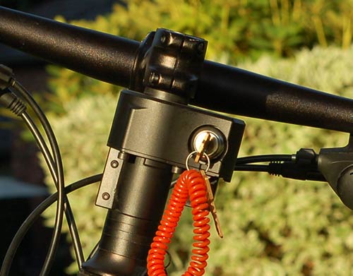 quick stop bike/e-bike lock up close